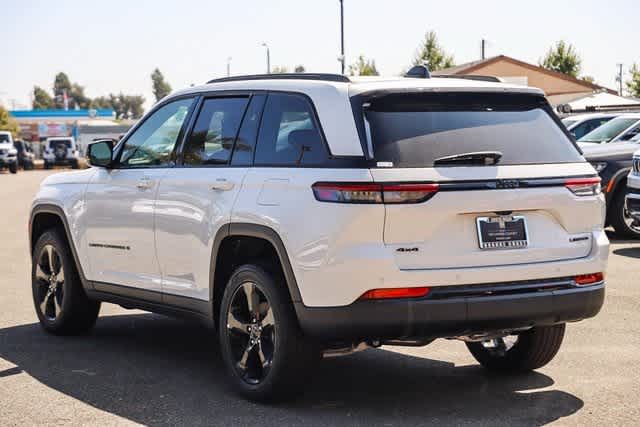 2024 Jeep Grand Cherokee Limited 8