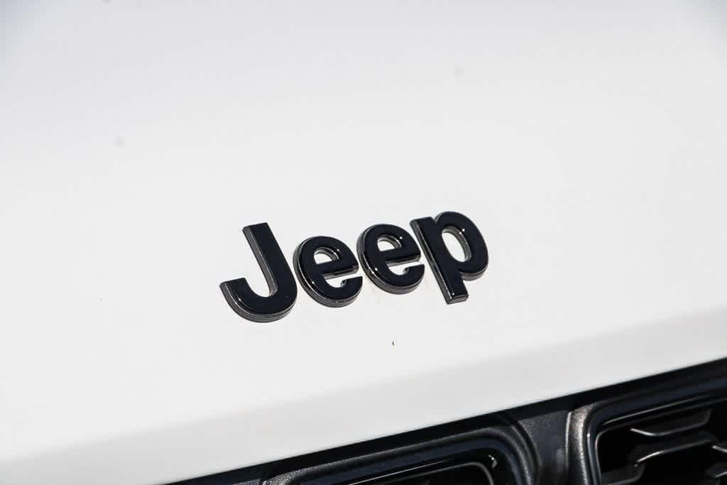 2024 Jeep Grand Cherokee Limited 8