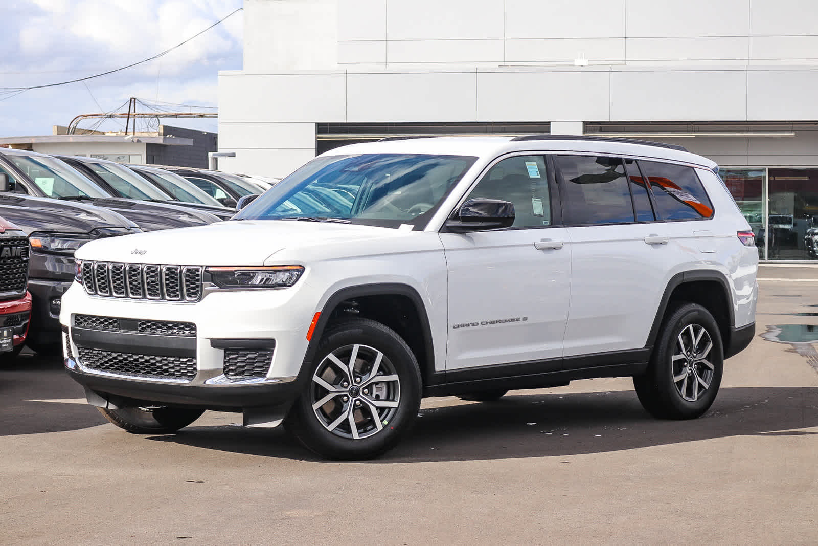 2027 Jeep Grand Cherokee L