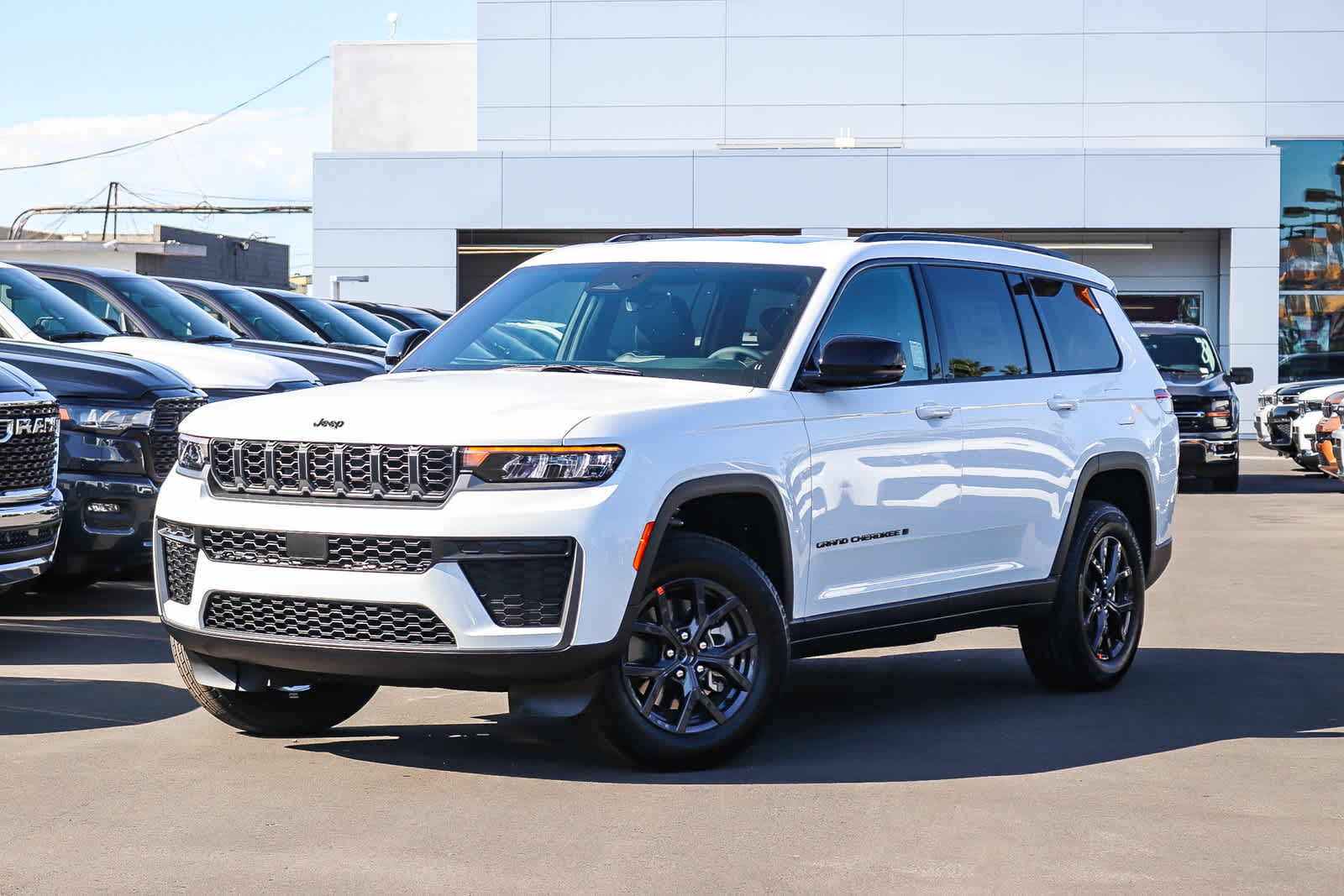 2027 Jeep Grand Cherokee L