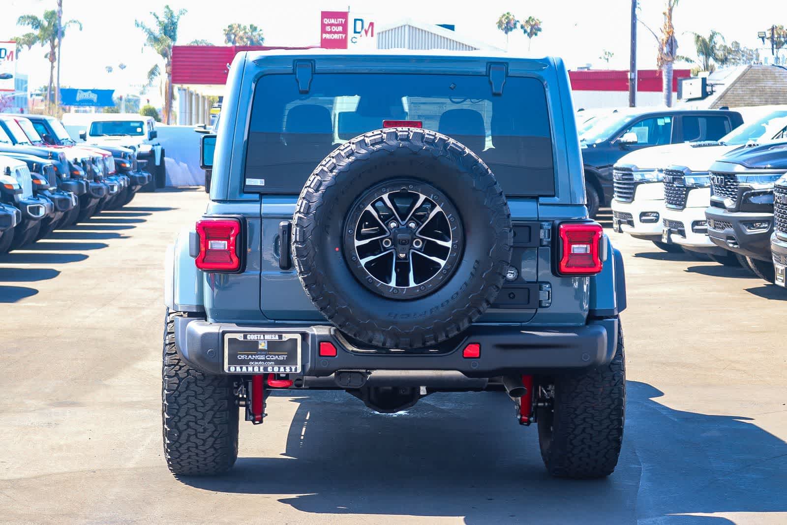 View vehicle photo 5