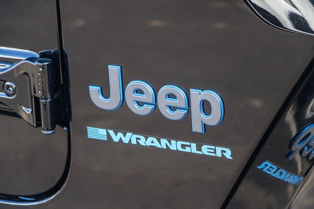 2024 Jeep Wrangler 4xe Sport S 8