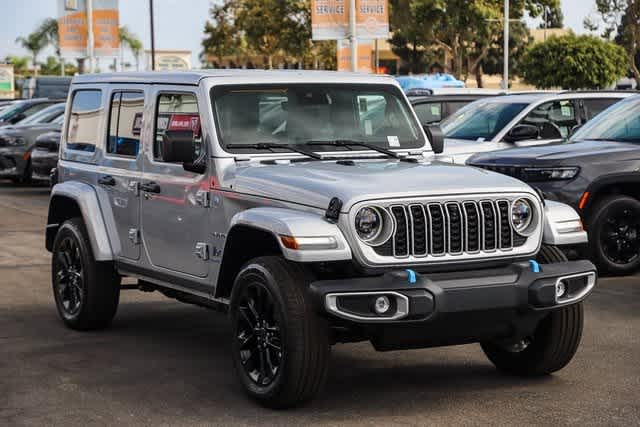 2024 Jeep Wrangler 4xe Sahara 3