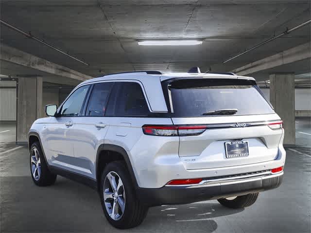 2024 Jeep Grand Cherokee 4xe  6