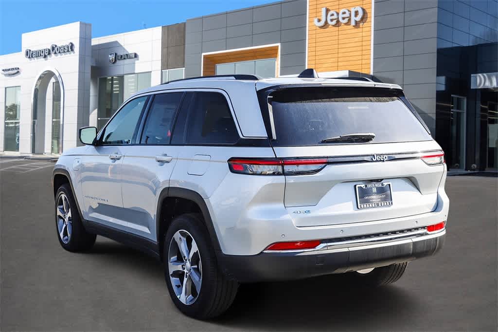 2024 Jeep Grand Cherokee 4xe  6