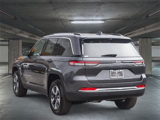 2024 Jeep Grand Cherokee 4xe  8