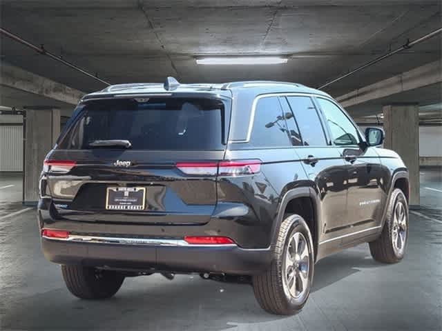 2023 Jeep Grand Cherokee 4xe  6