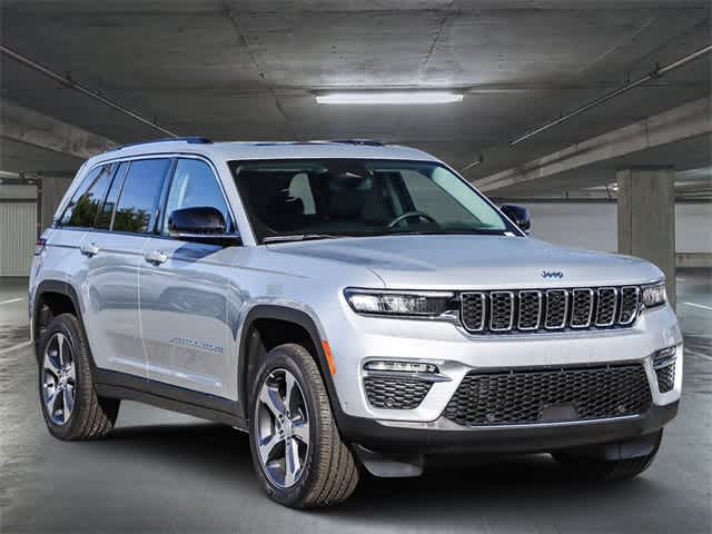 2024 Jeep Grand Cherokee 4xe  3