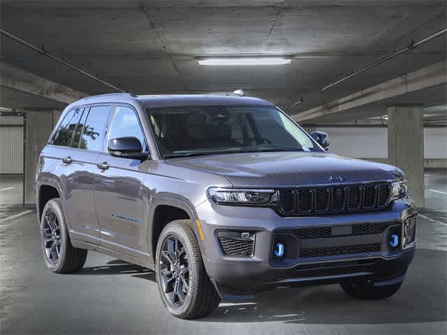 2024 Jeep Grand Cherokee 4xe Anniversary Edition 3