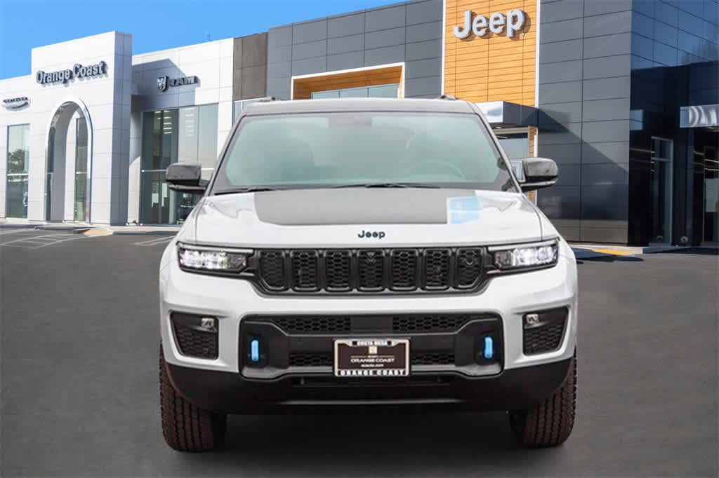 2023 Jeep Grand Cherokee 4xe Trailhawk 2