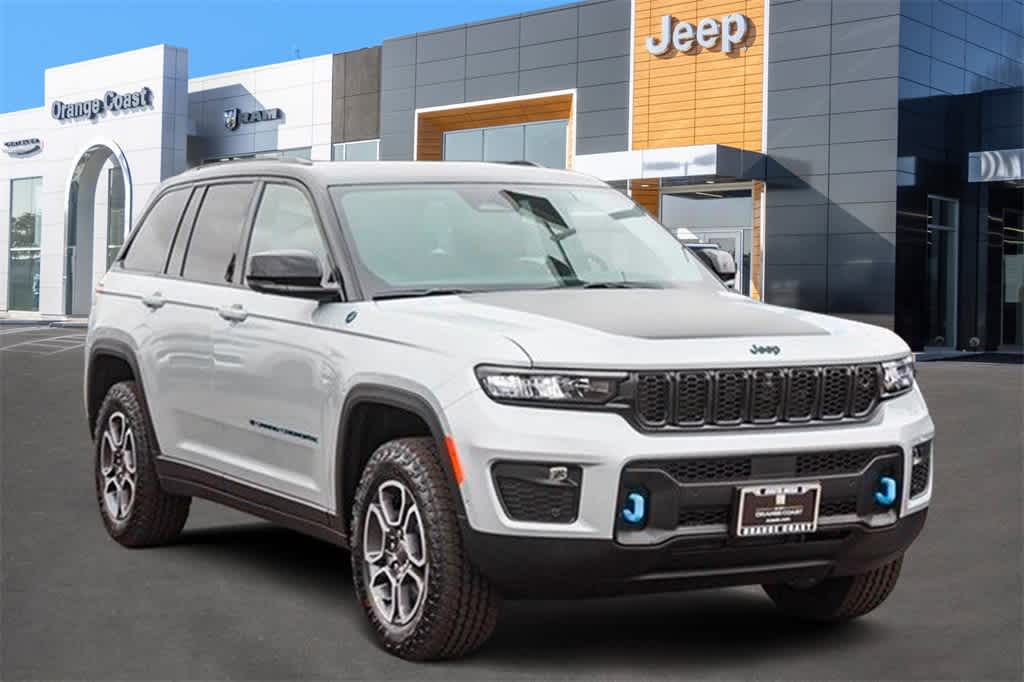 2023 Jeep Grand Cherokee 4xe Trailhawk 3