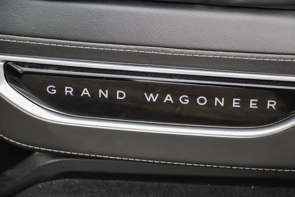 2022 Jeep Grand Wagoneer Series II 25