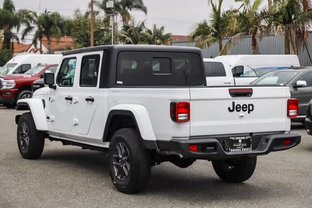 2024 Jeep Gladiator Sport 4x4 8