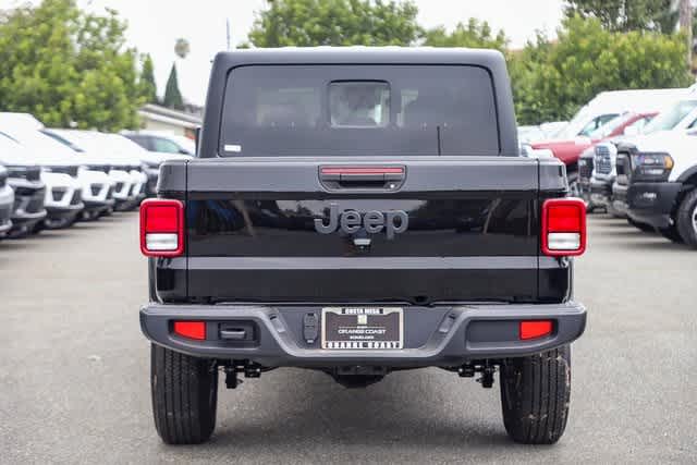 2024 Jeep Gladiator Sport S 4x4 7