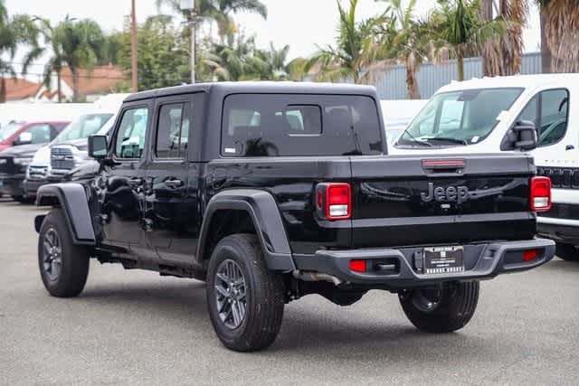 2024 Jeep Gladiator Sport S 4x4 8