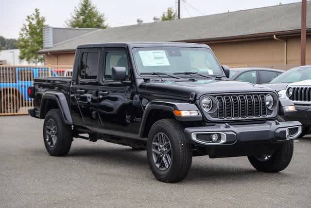 2024 Jeep Gladiator Sport S 4x4 3