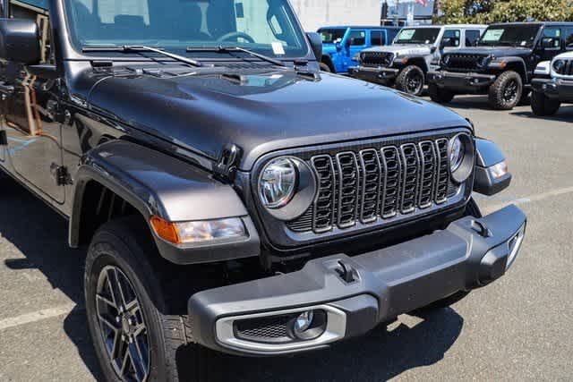 2024 Jeep Gladiator Sport S 4x4 5