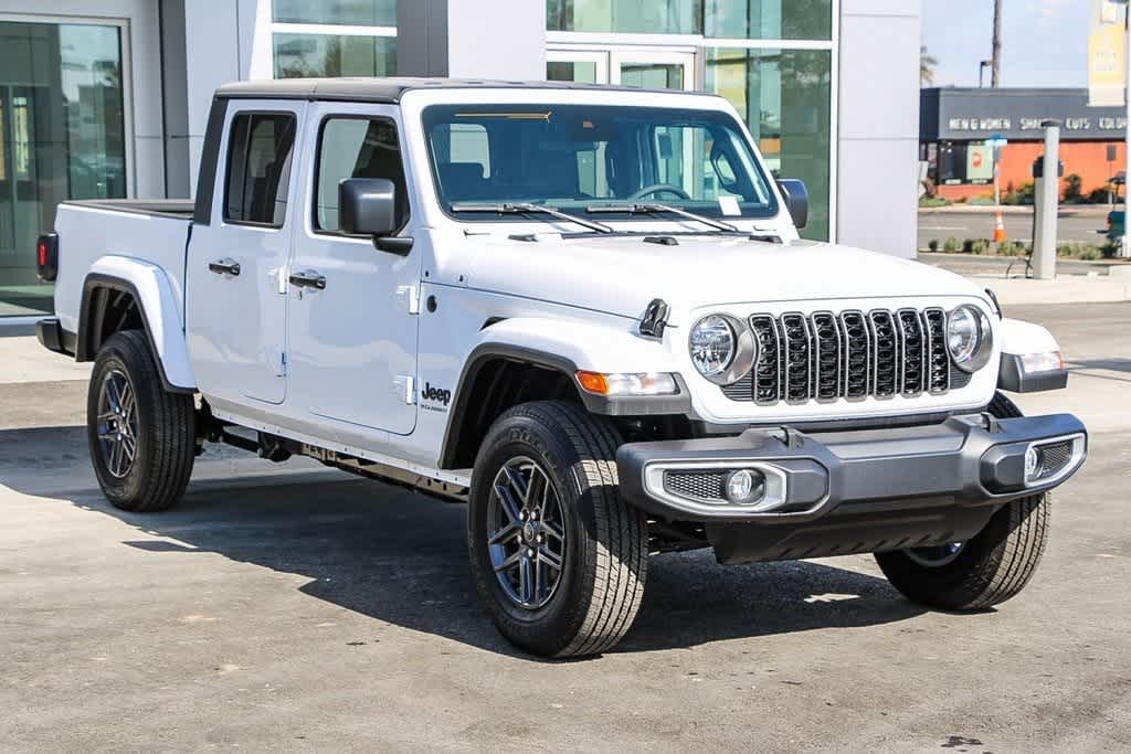 2024 Jeep Gladiator Sport S 4x4 5