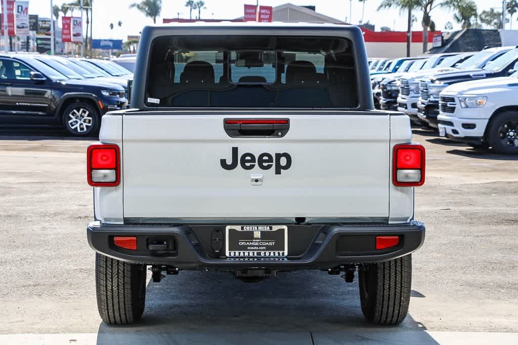 2024 Jeep Gladiator Sport S 4x4 3