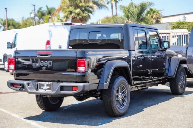 2024 Jeep Gladiator Sport S 4x4 6