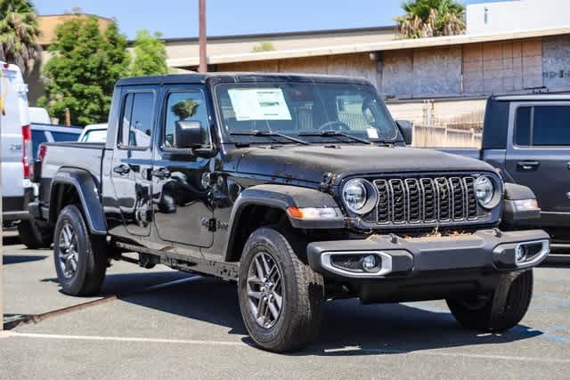 2024 Jeep Gladiator Sport S 4x4 3