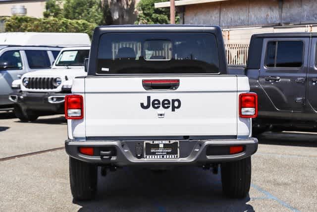 2024 Jeep Gladiator Sport S 4x4 3