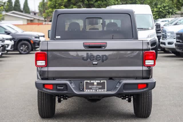 2024 Jeep Gladiator Sport S 4x4 7