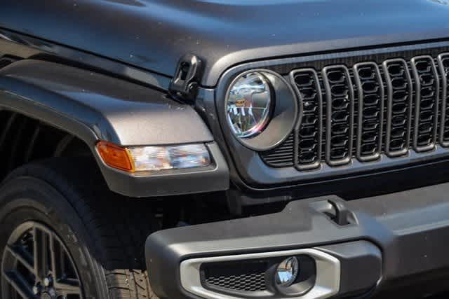 2024 Jeep Gladiator Sport S 4x4 4