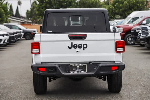 2024 Jeep Gladiator Sport S 4x4 7