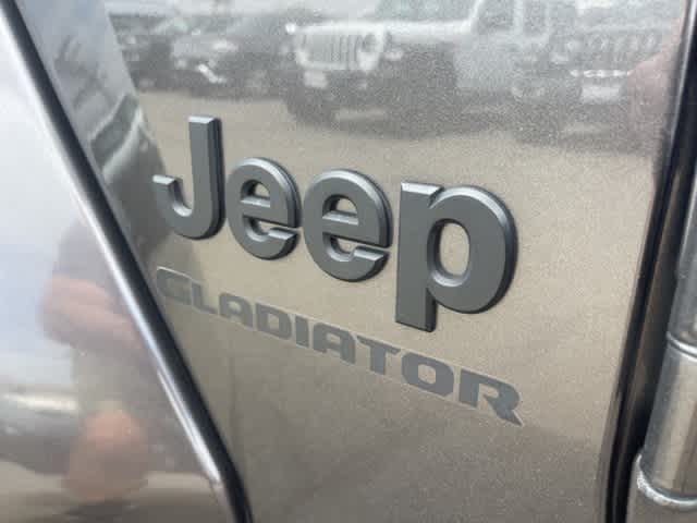 2021 Jeep Gladiator Sport S 4x4 11