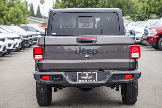 2024 Jeep Gladiator Sport S 4x4 7