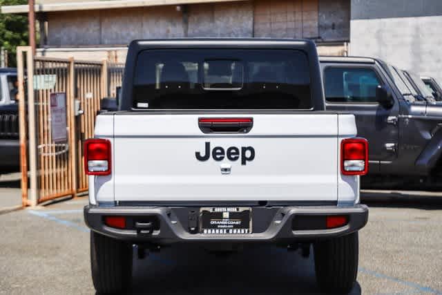 2024 Jeep Gladiator Sport 4x4 7