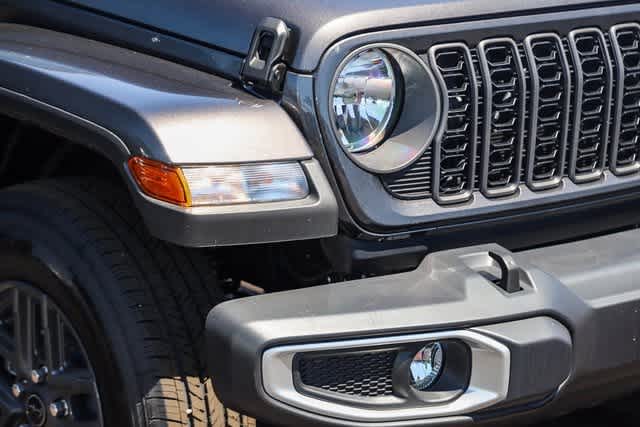 2024 Jeep Gladiator Sport 4x4 4