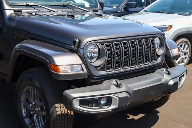 2024 Jeep Gladiator Sport 4x4 5