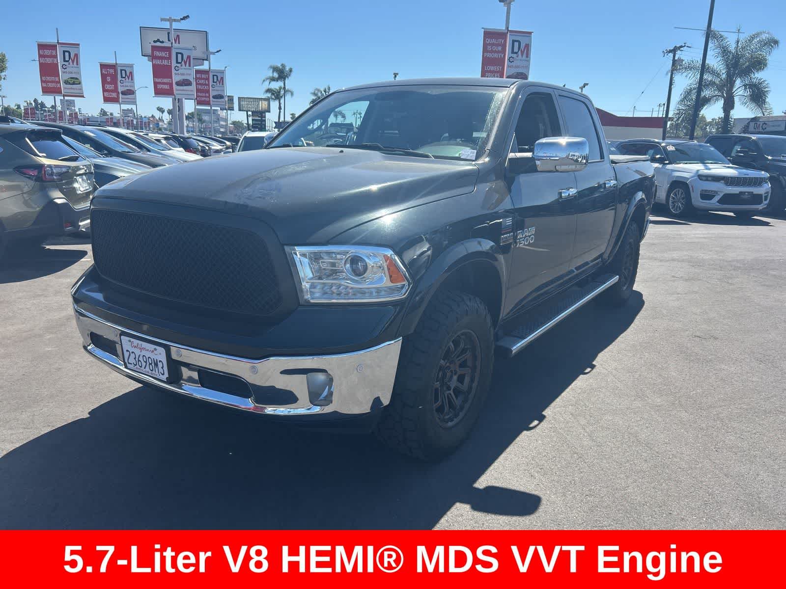 2017 RAM 1500 Laramie Crew Cab 4WD