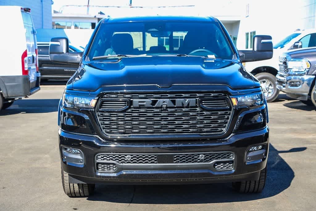 2025 Ram 1500 Big Horn 4x4 Crew Cab 57 Box 6