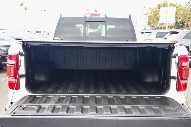 2019 Ram 1500 Limited 4x4 Crew Cab 57 Box 28