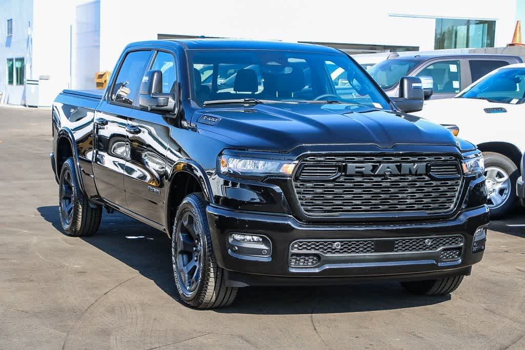 2025 Ram 1500 Big Horn 4x4 Crew Cab 64 Box 5