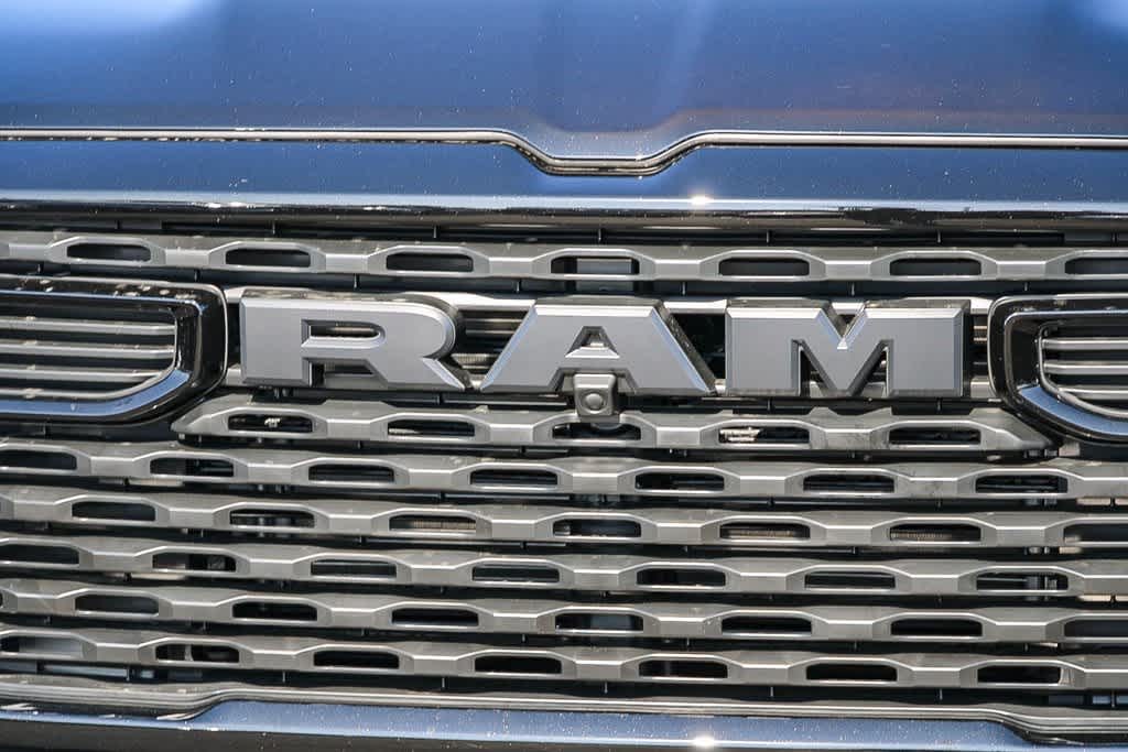 2025 Ram 1500 Big Horn 4x4 Crew Cab 64 Box 8