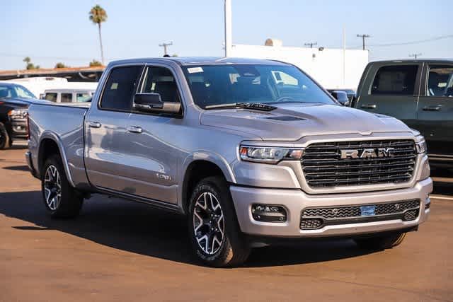 2025 Ram 1500 Laramie 4x4 Crew Cab 64 Box 3