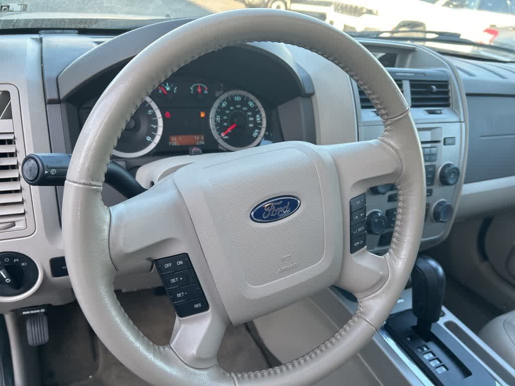 2012 Ford Escape XLT 24