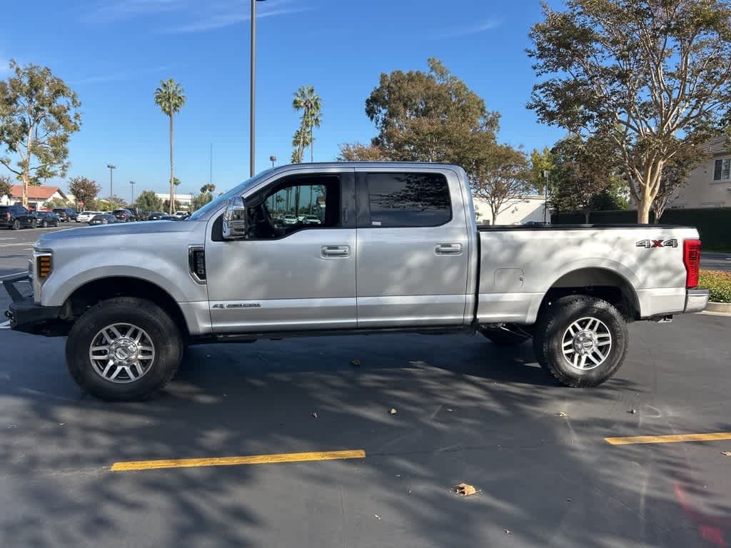 2019 Ford Super Duty F-250 SRW LARIAT 4WD Crew Cab 6.75 Box 2