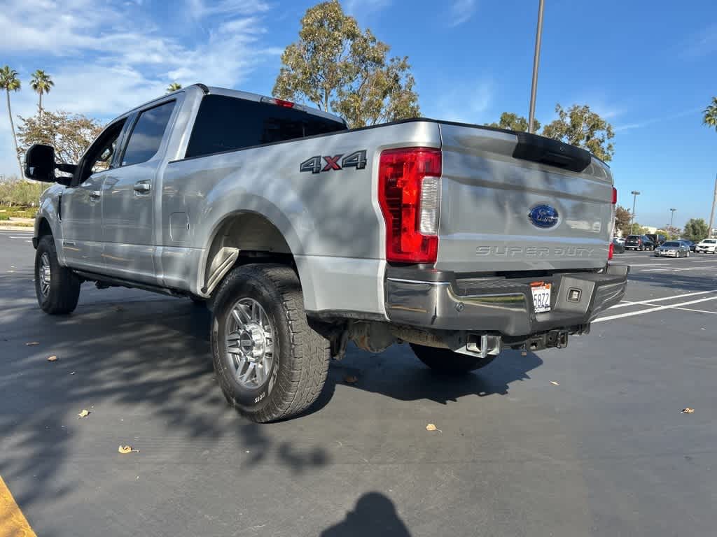 2019 Ford Super Duty F-250 SRW LARIAT 4WD Crew Cab 6.75 Box 4