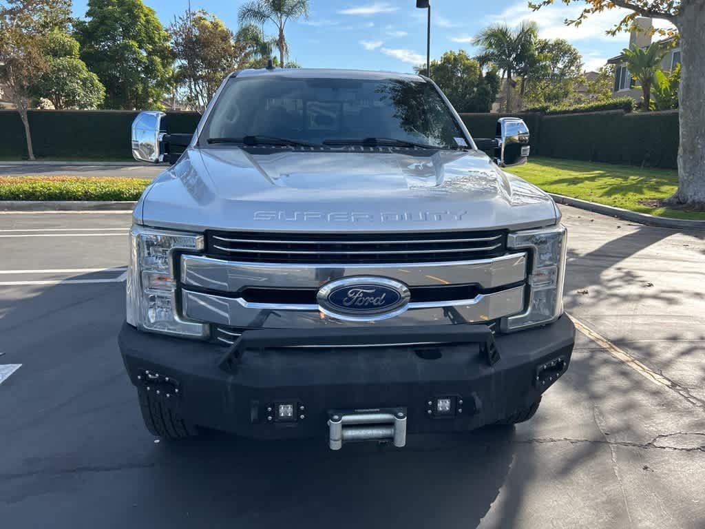 2019 Ford Super Duty F-250 SRW LARIAT 4WD Crew Cab 6.75 Box 9