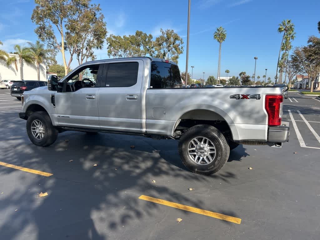 2019 Ford Super Duty F-250 SRW LARIAT 4WD Crew Cab 6.75 Box 3