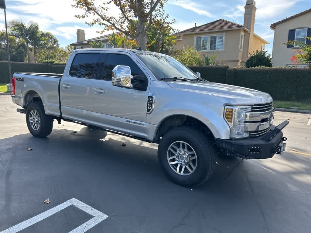 2019 Ford Super Duty F-250 SRW LARIAT 4WD Crew Cab 6.75 Box 8