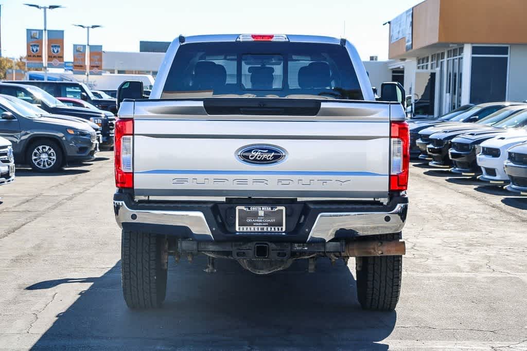 2019 Ford Super Duty F-250 SRW LARIAT 4WD Crew Cab 6.75 Box 3