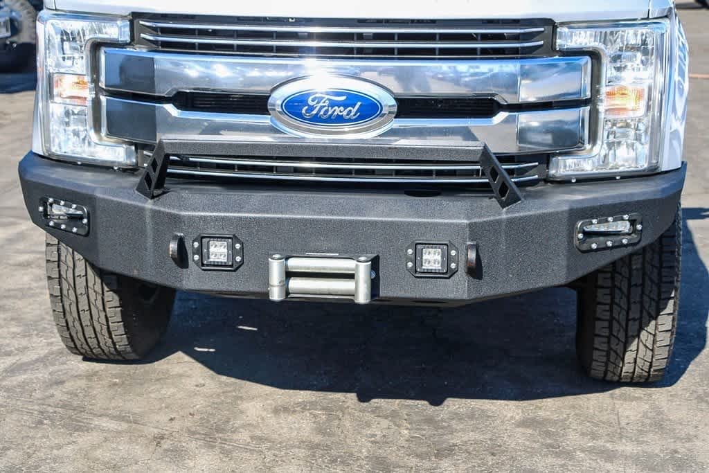 2019 Ford Super Duty F-250 SRW LARIAT 4WD Crew Cab 6.75 Box 9