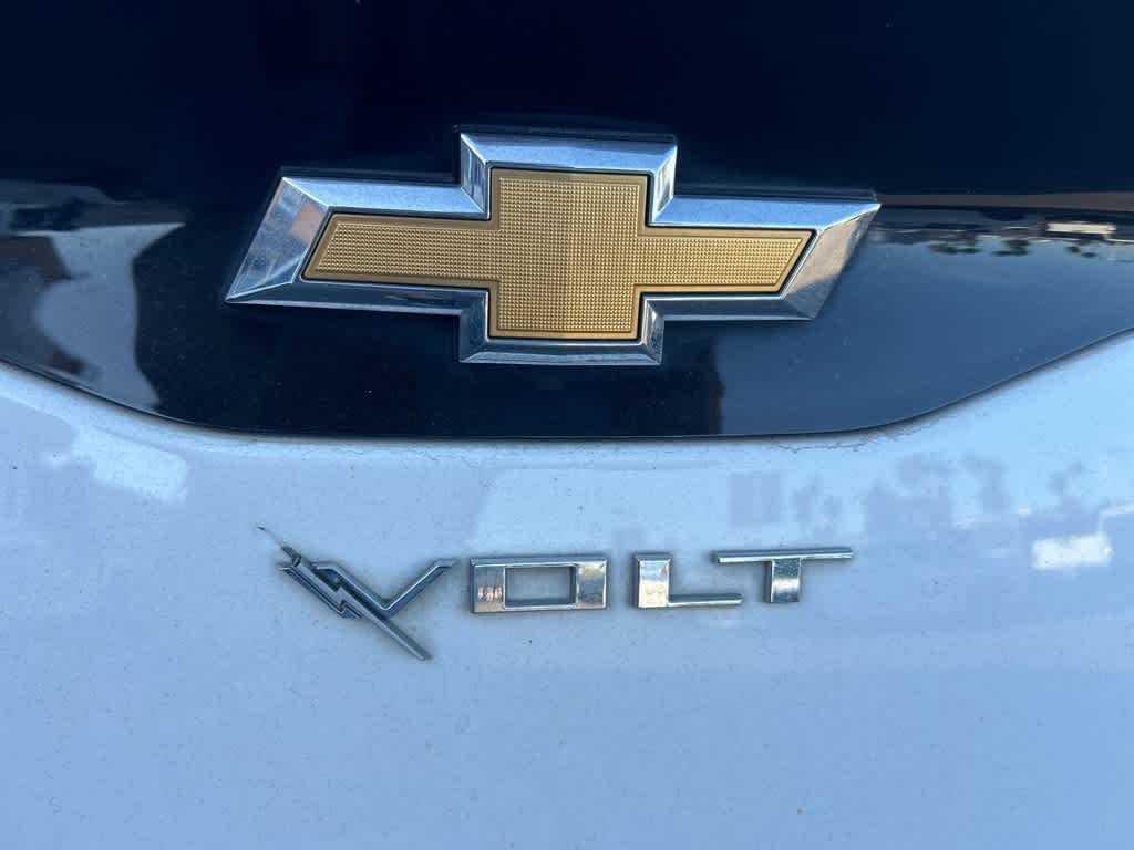 2018 Chevrolet Volt LT 12