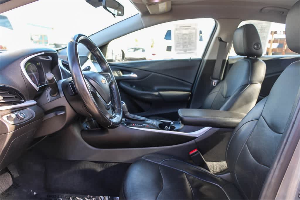 2019 Chevrolet Volt LT 17